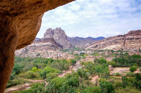 Take A Trip To The Biggest Tourist Destination In Oman Al Hajar Mountains