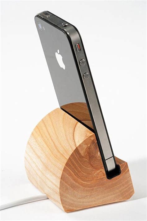 Idea By Jeffrey Nelson On Woodworking Projects Diy Phone Stand