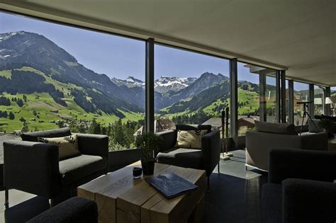 Comfort inn hotel is located on al rigga street in downtown deira within a walking distance of the al ghurair shopping mall, union square metro station and 5 minutes drive from dubai international airport. The Cambrian Hotel - Cosmopolitan Comfort In The Swiss ...