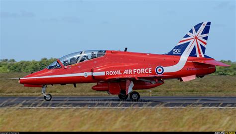 Xx319 Royal Air Force Red Arrows British Aerospace Hawk T1 1a At