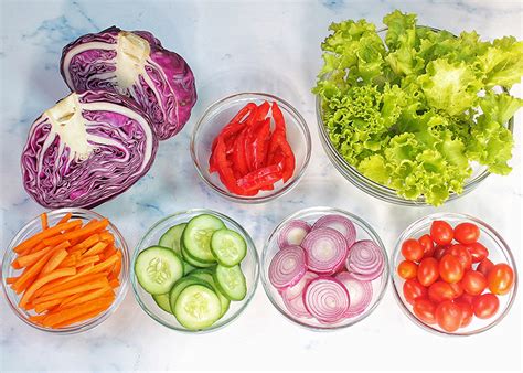 Padahal, mengonsumsi makanan bergizi, seperti sayur, sangat penting untuk menjaga tubuh agar tetap sehat serta terhindar dari berbagai penyakit. Ini 5 Resep Salad Sayur Segar yang Sehat dan Enak | BukaReview