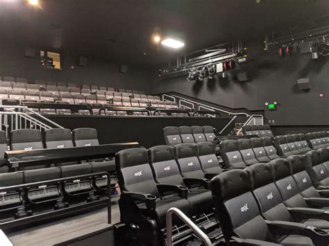 Regal Cinemas Amc Theatres Set New Reopening Dates For Movie Theaters
