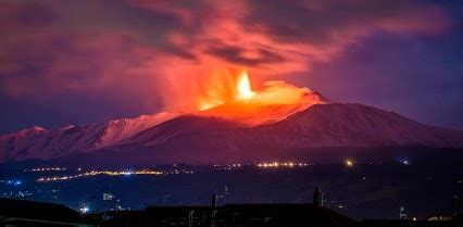 After 3 days of relative calm since the last lava current tremor signal (image: Eruzione Etna oggi, gli aggiornamenti nel comunicato dell ...