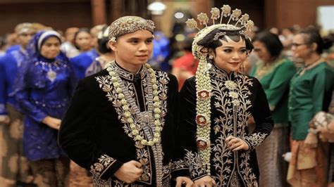 Discover Gambar Pakaian Adat Jawa Timur Easily