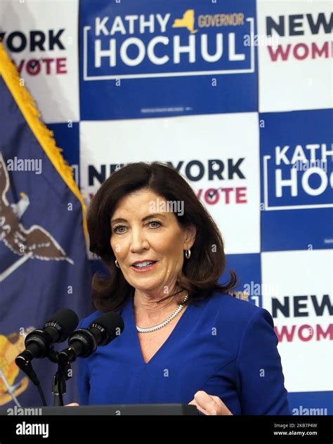 New York Ny Usa 3rd Nov 2022 New York Governor Kathy Hochul Speaks During A Get Out The
