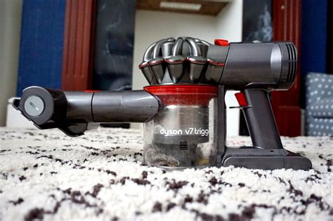 Dyson V7 Trigger Handheld Vacuum Cleaner Review Beth Owen