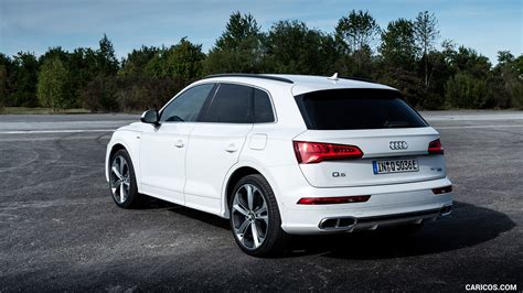 The 2020 audi q5 gets rejiggered standard equipment and updated option packages. 2020 Audi Q5 TFSI e Plug-In Hybrid (Color: Glacier White ...