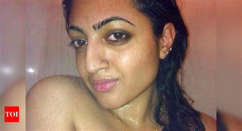 Leaked Radhika Aptes Nude Selfies Tamil Movie News Times Of India