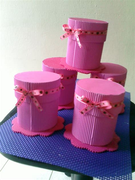 Ideas para preparar regalos a la mamá en su día. Cofres para el dia de las madres | Manualidades