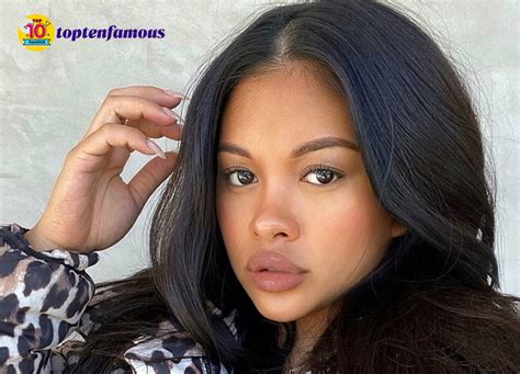 Karreuche tran (chris browns girlfriend) making fun of rihanna in a sad attempt of a barbados accent. Who is Chris Brown girlfriend 2020 - Toptenfamous.co