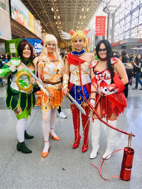 Gallery The Cosplay Of New York Comic Con 2019 Anime News Network