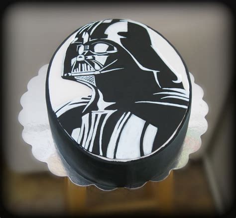 Traubenzucker in puderform ist in grösseren coop supermärkten erhältlich. Darth Vader Cake - CakeCentral.com