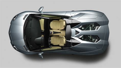Lamborghini Aventador Lp 700 4 Roadster Makes Debut