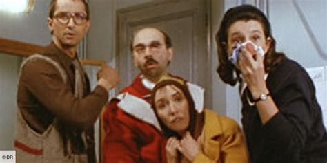 Le Pere Noel Est Une Ordure Tv - Le Père Noël est une ordure : 12 phrases cultes recyclables à la télé