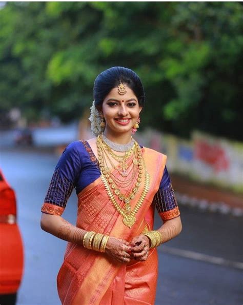 Pin By Greeshma Sabu On Hindu Kerala Bride South Indian Wedding Hairstyles Bridal Hairstyle