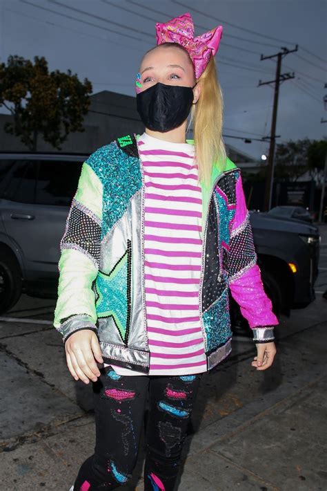 Jojo Siwa Out For Dinner At Craigs In West Hollywood 05122021