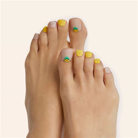 pineapple colada pedi gel toe nails feet nail design summer toe nails