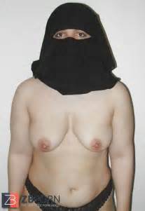 Arab Fledgling Muslim Beurette Hijab Bnat Fat Booty Vol