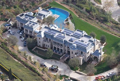 Gisele And Tom Bradys New House In California Is Bigger Than All Of Our
