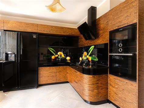 Ultra Modern And Sleek Black And Wood Kitchens Page 3 Of 3
