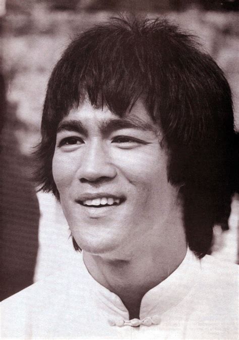 Bruce Lee Biography Actor Martial Arts Test Copy Theme
