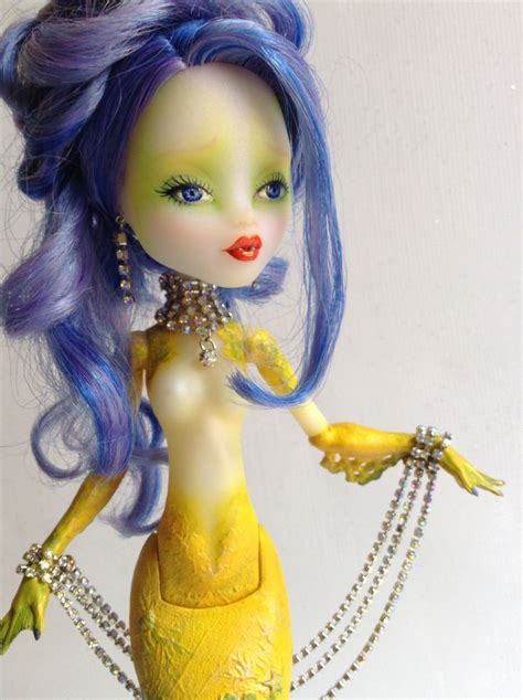 olivia monster high freaky fusion sirena von boo mermaid and ghost sold 2015 fantasy doll