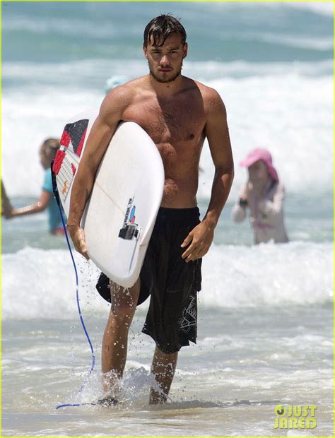 One Direction S Liam Payne Shirtless Surf Session Photo 2976194 Shirtless Photos Just