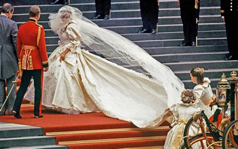 How Princess Dianas Wedding Dress Made Then Destroyed The Couple Who