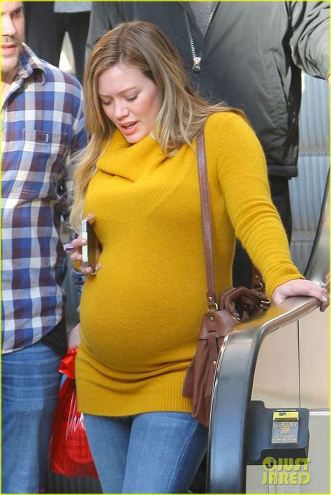 Hilary Duff And Mike Comrie Mall Mates Hilary Duff Photo 29262159