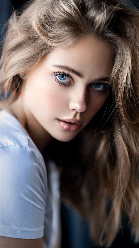 Retrato Bonito Belleza Rubia Ojos Azules Cara Ni A Hermosa Fondo De Pantalla De Tel Fono