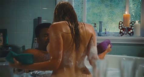 Jessica Paré Nuda In Hot Tub Time Machine