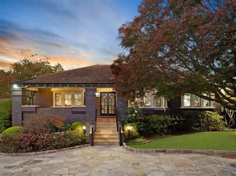 Luxury Homes With Garden For Sale In Cheltenham New South Wales