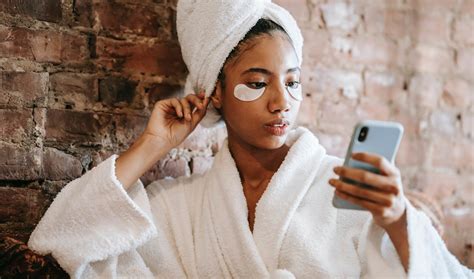 6 Reasons Why You Need Your Own Salon Booking App