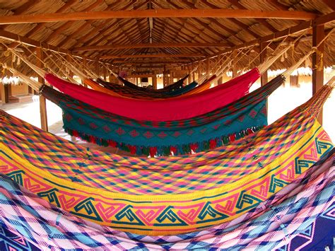 Hamacas Wayuu Life Is A Hammock Hamacas Colombianas Muebles De Piscina Hamacas