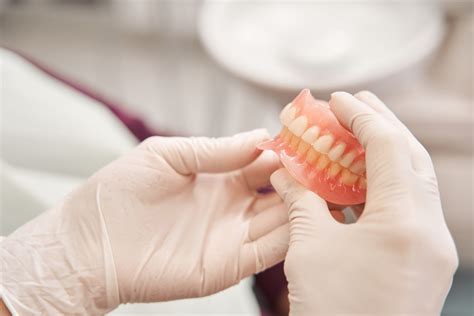 Dentures Type And Benefits