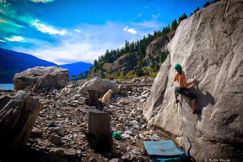 Solving a problems often forces to make unlikely movements, like pinching a hold with your heels. JUST ANOTHER OUTDOOR PAGE: Arrow Lakes Bouldering - Castlegar, B.C