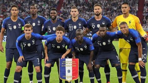 Fiche de la sélection de football france : Une star de l'équipe de France de football bientôt à la ...