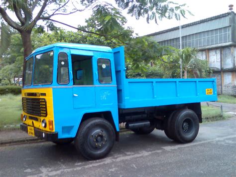 Are designed to safely transport cargo while others can carry loose loads of certain products. File:Ashok Leyland Tipper Truck 726.jpg - Wikipedia