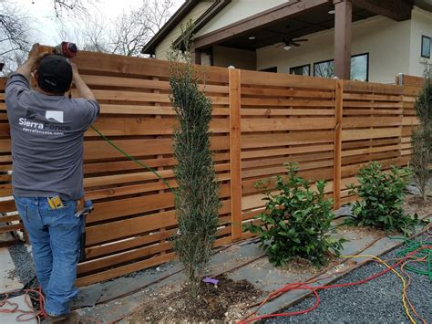 Custom Wood Fence Austin Tx Horizontal Cedar And Picket Fences Sierra