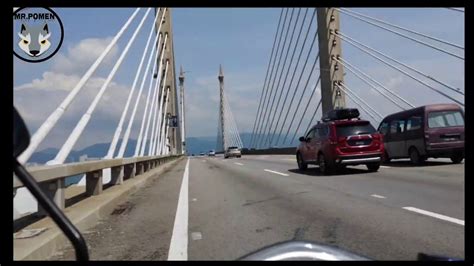 Beautiful bridges in pulau pinang.these bridges are so long so that travel from one end to the other end takes time. Pagi - pagi naik Jambatan Pulau Pinang - YouTube