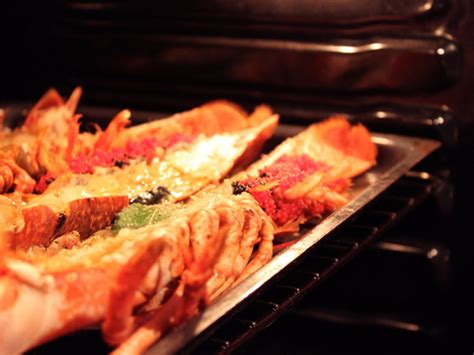 Homard breton rôti au four au beurre salé des frères Jaguin la Ville