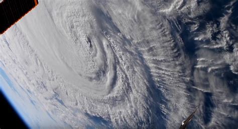 Haunting Video Of Hurricane Florence From Space Wordlesstech