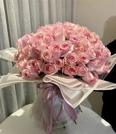 Ramo Buchon De 100 Rosas Rosas Flores Regias