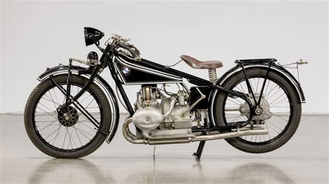 Bmw's first ohv sports machine, the r37, was introduced only two years after the company began producing its own motorcycles in 1925. 1927 BMW R47 | F148 | Las Vegas 2019