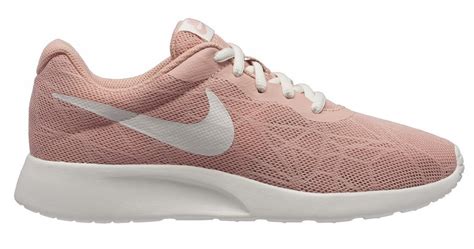 Kvalitetne i povoljne ženske tenisice. Ženske tenisice Nike - Hervis - Akcija - Njuškalo popusti