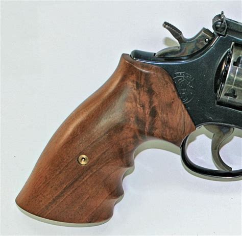 Smith And Wesson K Frame Walnut Combat Grips