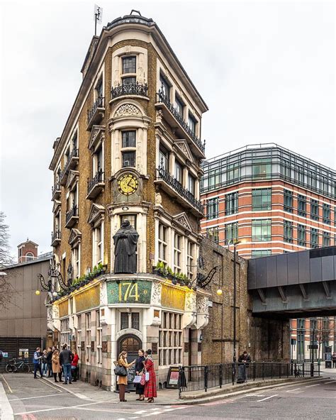 A Beautiful Historic Pub In Londons Blackfriars Click Through For