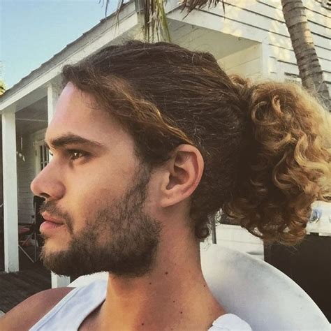 50 Popular Mens Ponytail Hairstyles Be Different In 2019