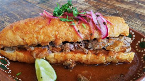 Forget The Wet Burrito Meet Mexicos Very Spicy Torta Ahogada Abc7