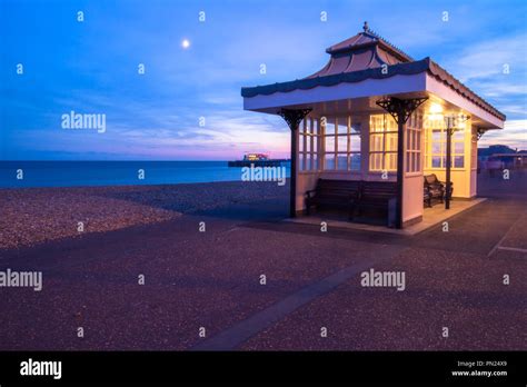 Worthing Seafront Promenade High Resolution Stock Photography And